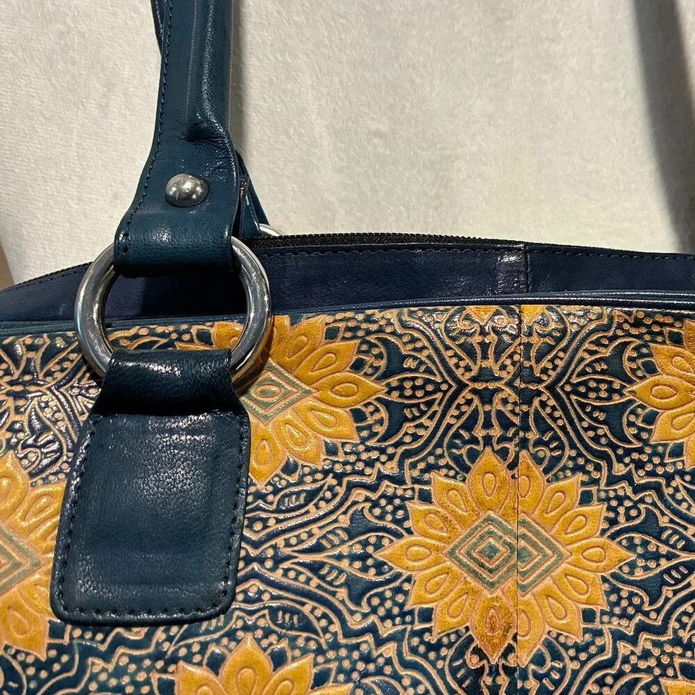 Hand-crafted leather pet carrier by Dharma Dog/Dharma Cat